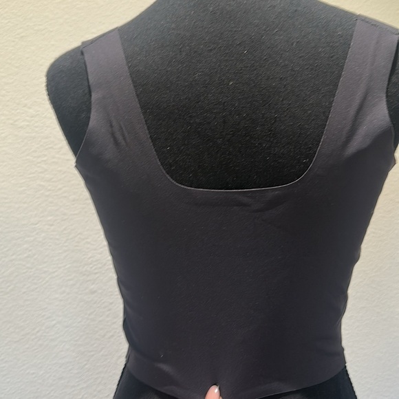 Skims SCOOP LONGLINE BRALETTE black 
NAKED
PLUNGE LONGLINE BRALETTE - Picture 10 of 10